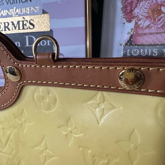 Louis Vuitton Yellow Monogram Vernis Roxbury Drive 2Way Handbag - Picture 2 of 14